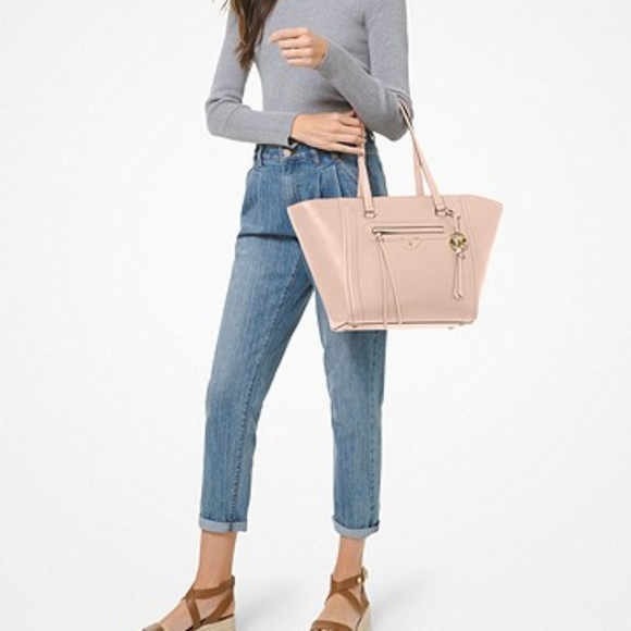 MICHAEL KORS Carine Medium Pebbled Leather Tote Bag - Picture 4 of 5